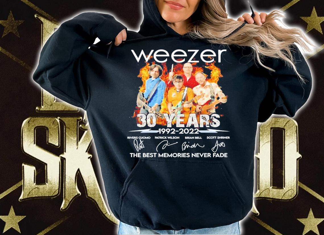 Weezer 30 years 1992 2022 the best memoreis never fade shirt t-shirt