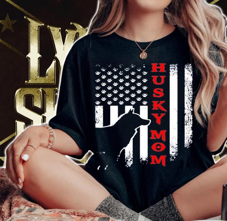 Vintage Usa American Flag Siberian Husky Dog Mom Silhouette Pullover T-Shirt t-shirt woman shirt