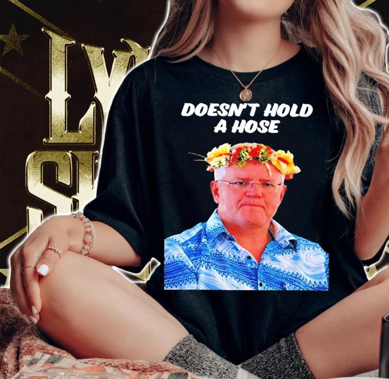 Doesnt Hold A Hose T-Shirt woman shirt